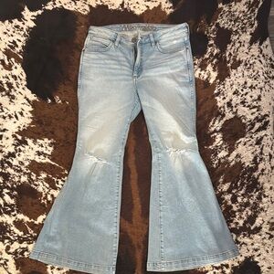 Wrangler Women's Flared Jeans - Light Blue.